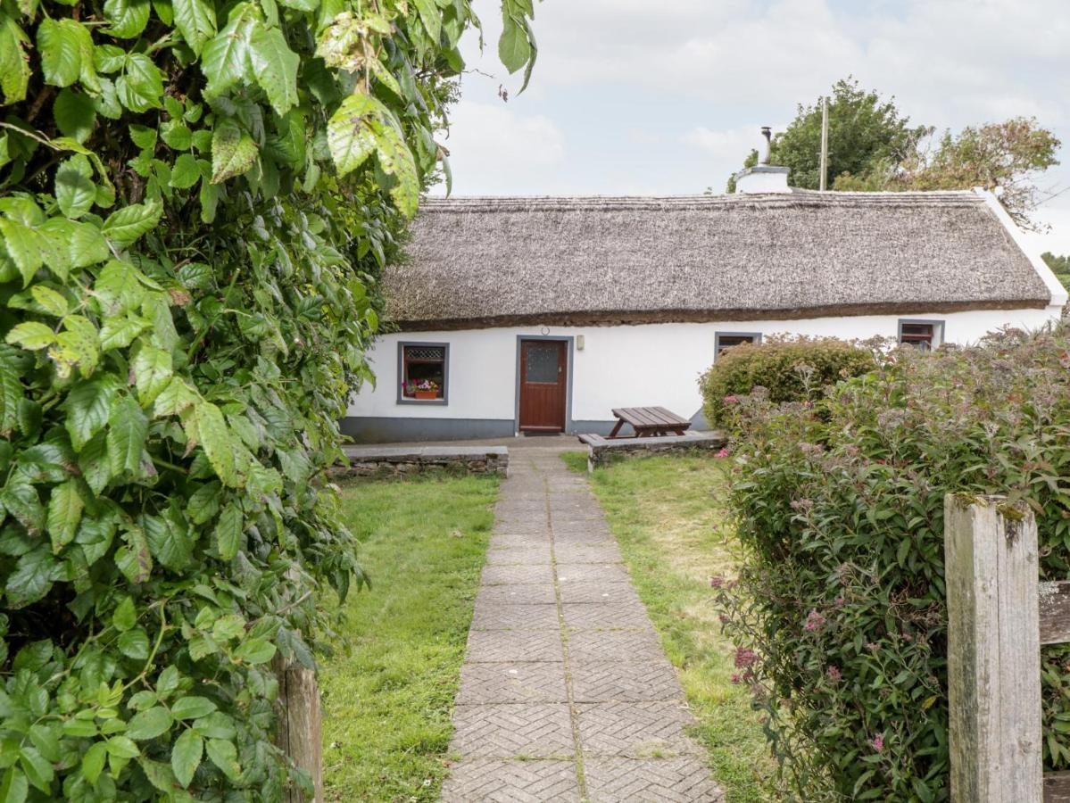 The Thatched Cottage Liscarney エクステリア 写真